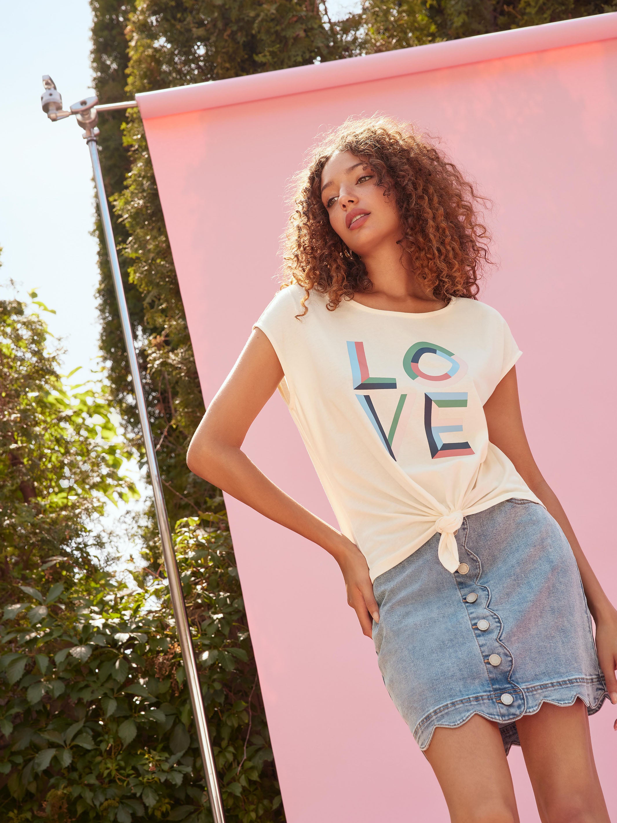 Scalloped Hem Button-Front Denim Skort - Light Blue