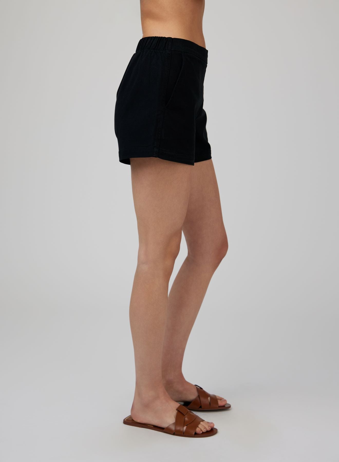 Catalina Clean Front Short - Black