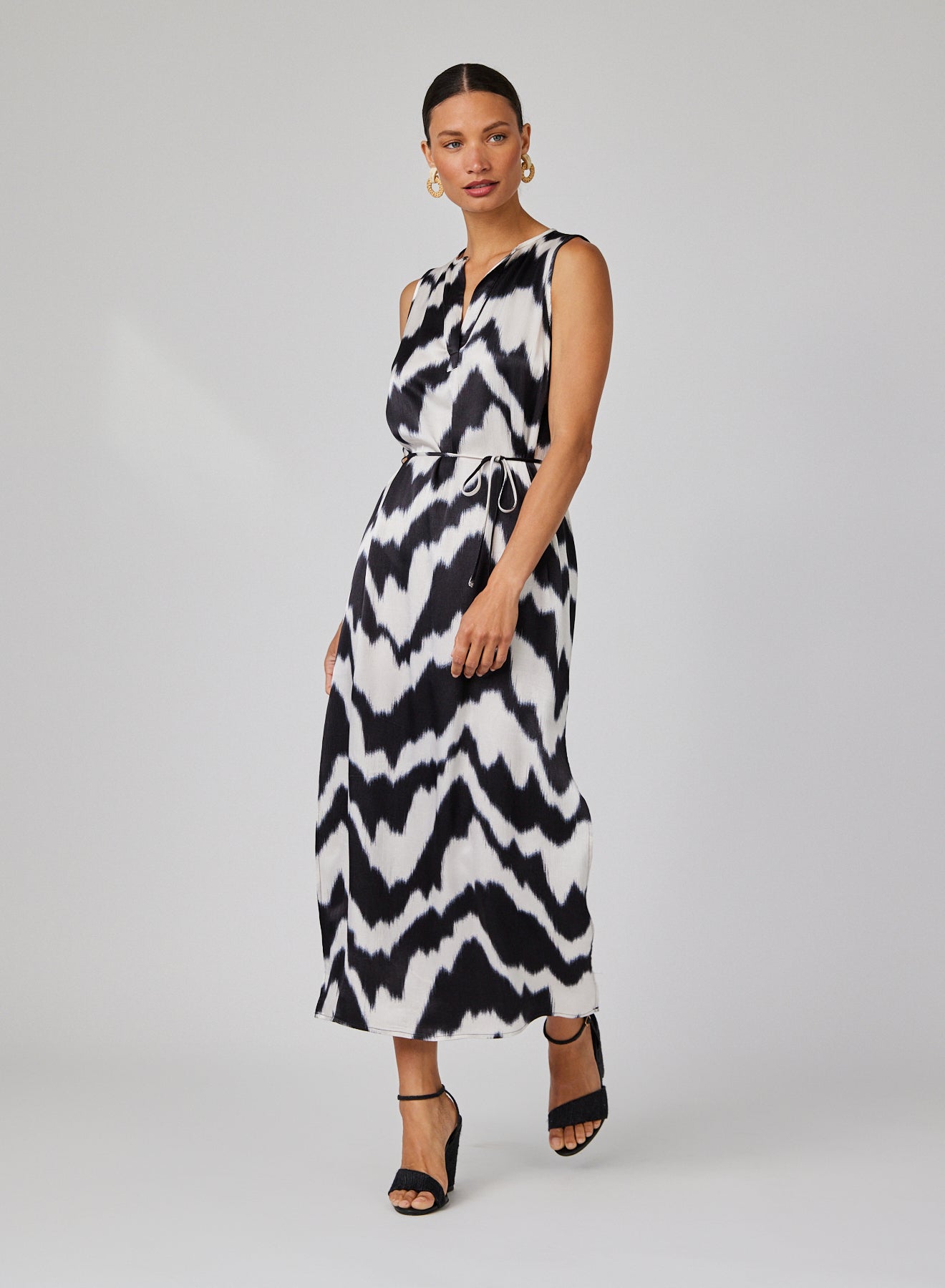 Sleeveless Belted Maxi Dress - Abstract Ikat Print