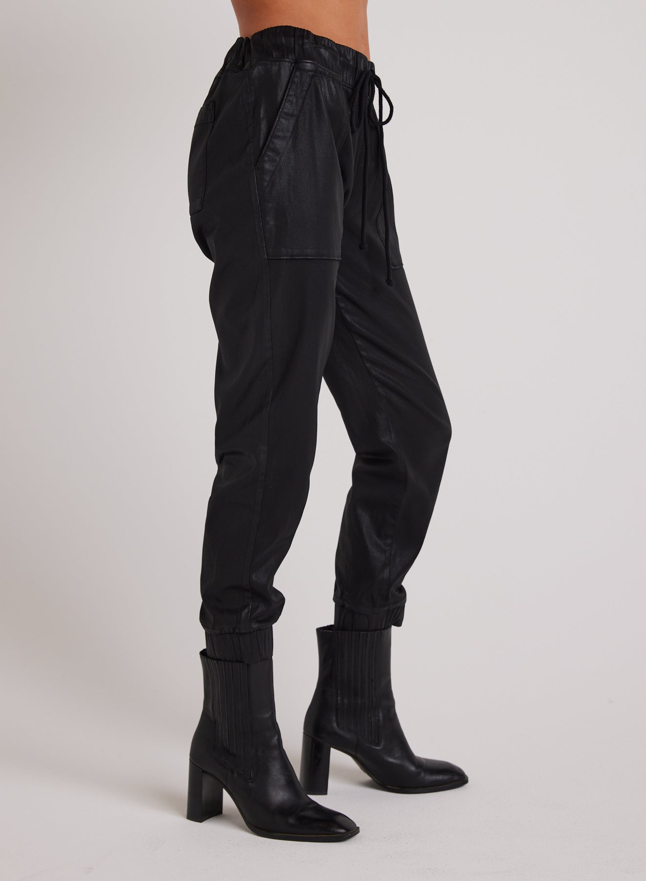 Chelsea Luxe  Pocket Jogger - Black