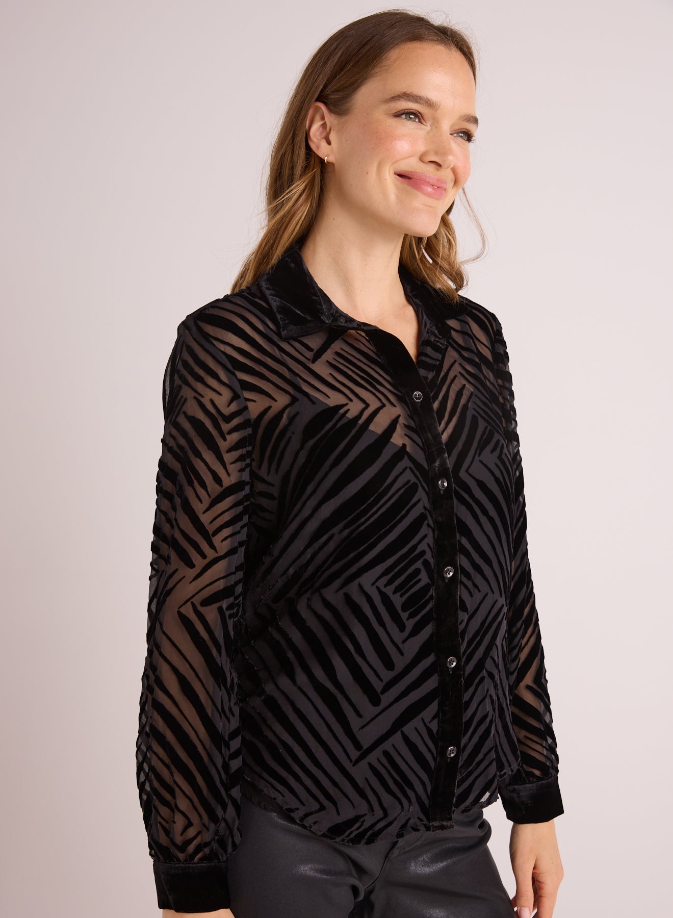 Contrast Button Down - Black