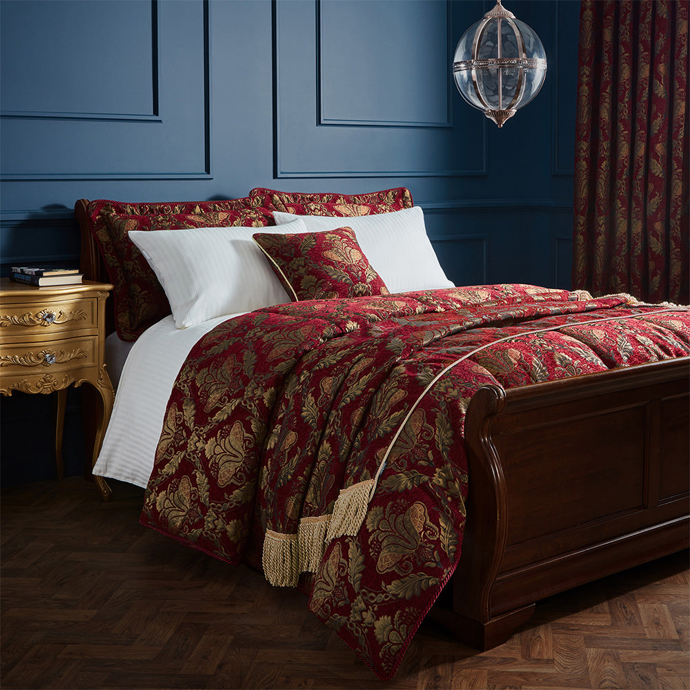 Shiraz Bedspread Burgundy