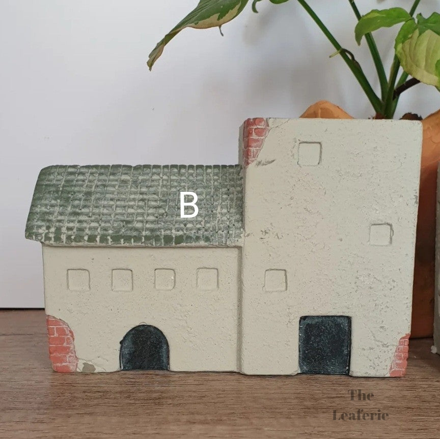 Sovana House Flowerpot