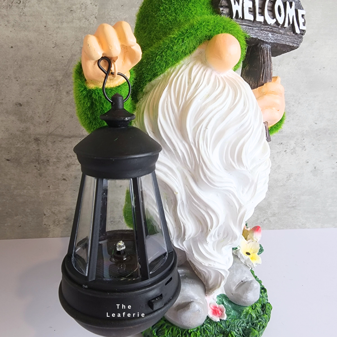 Aldon Gnome Garden Decoration with solar Lamp