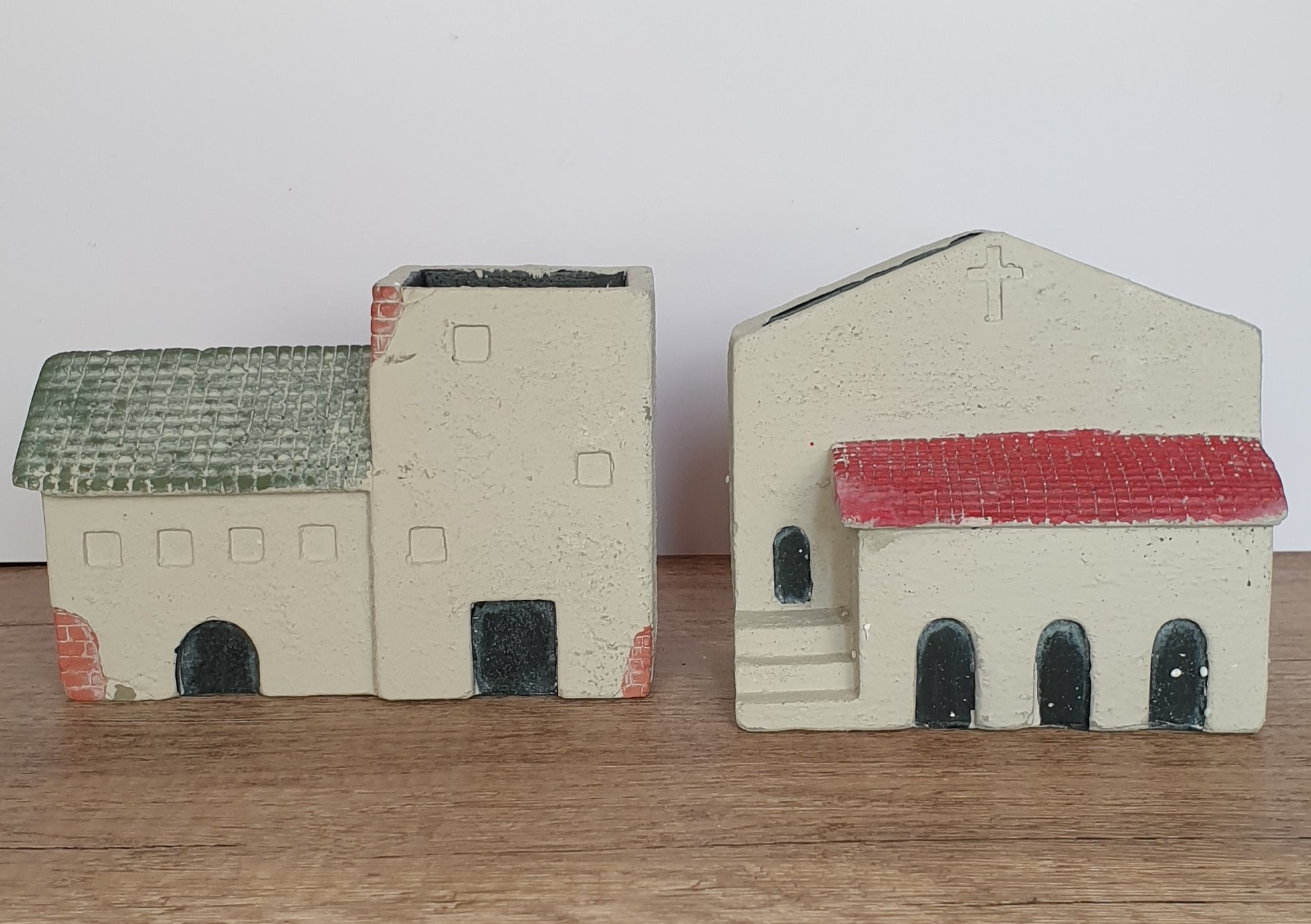 Sovana House Flowerpot