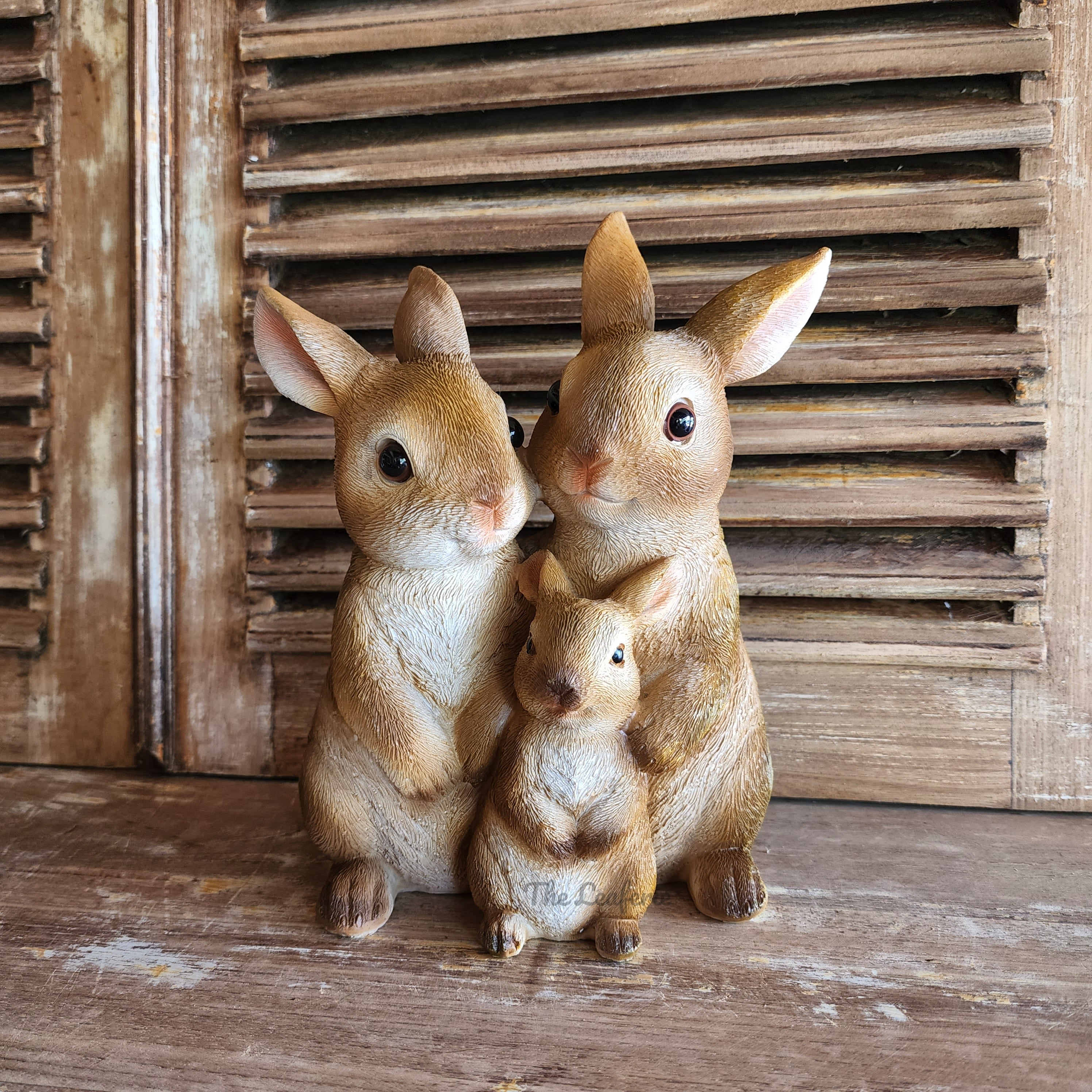 Cinnabun Family Rabbit Garden Decoration